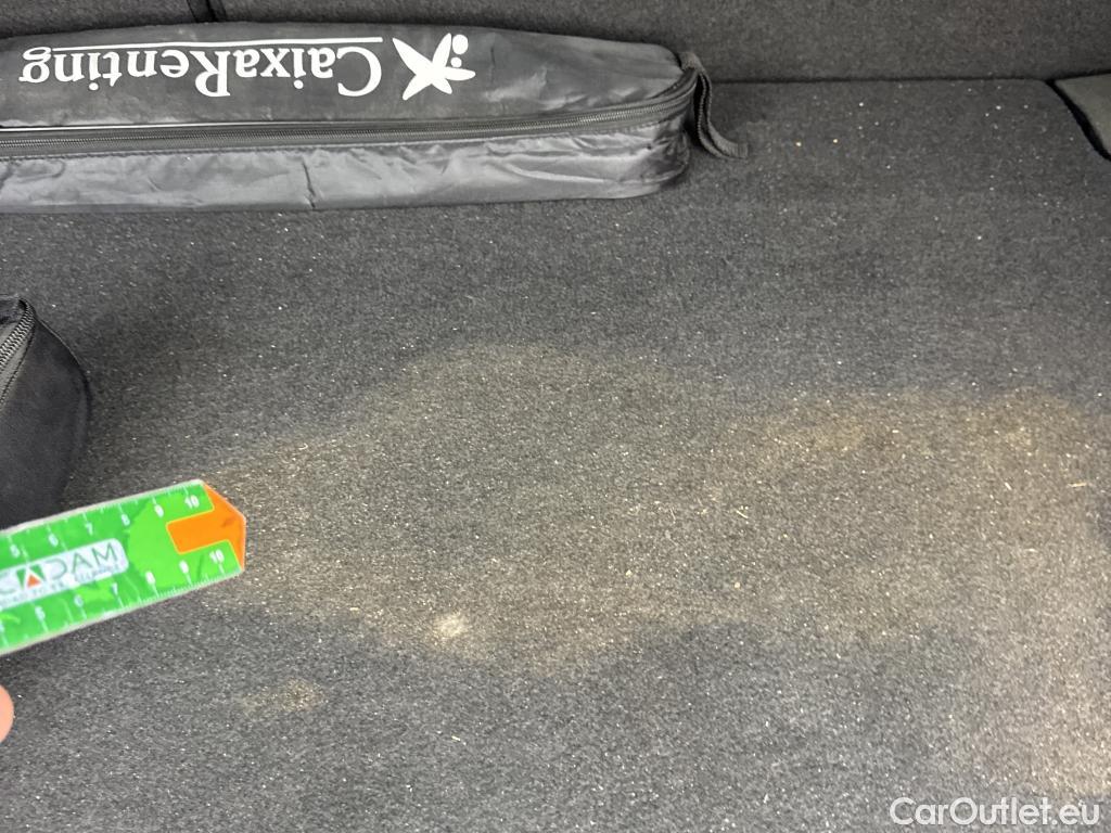  Volkswagen  Golf  VOLKSWAGEN / 2016 / 5P / berlina con portón Last Edition 1.5 TSI EVO 96kW (130CV) (CX) #15