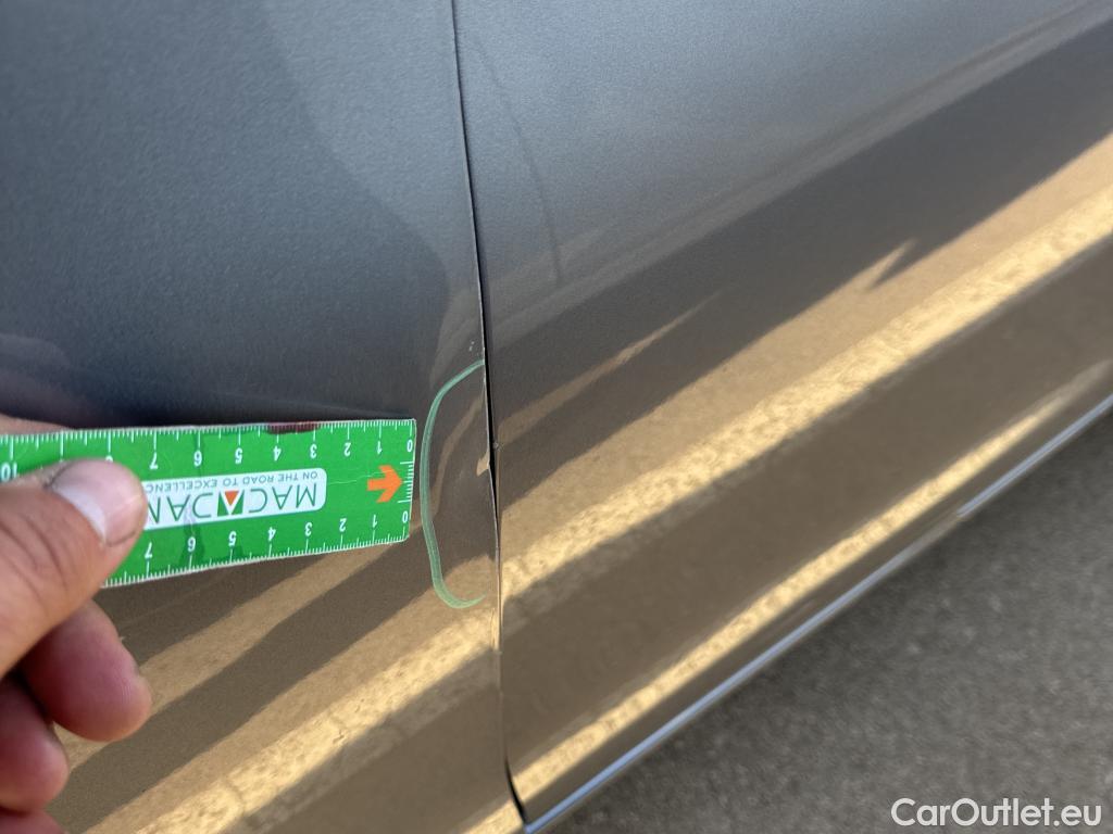  Peugeot  308 PEUGEOT  / 2017 / 5P / familiar SW Allure Pack BlueHDI 130 S&S EAT8 #7