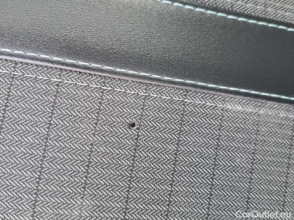  Peugeot  2008 PEUGEOT  / 2019 / 5P / todoterreno Allure Pack BlueHDI 81kW (110CV) #4