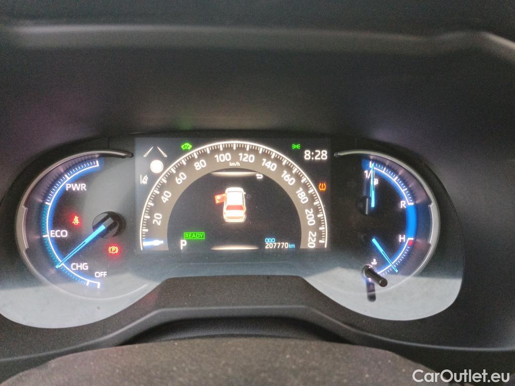  Toyota  RAV4 TOYOTA  / 2018 / 5P / todoterreno 2.5l 220H Advance 4WD #27