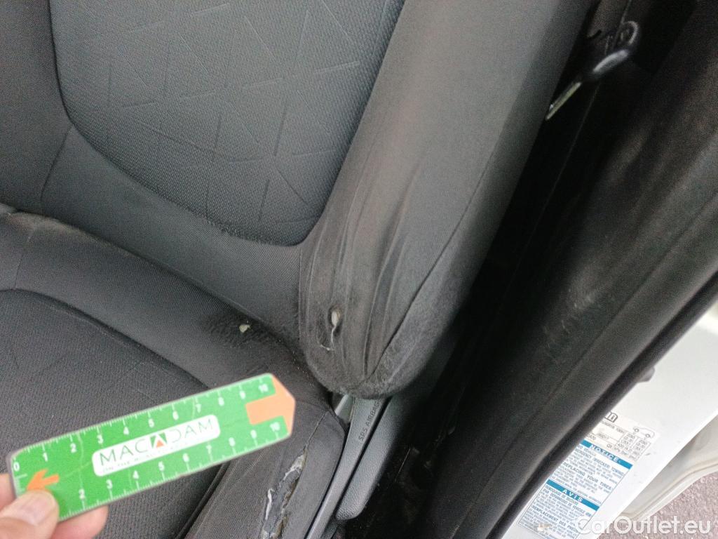  Toyota  RAV4 TOYOTA  / 2018 / 5P / todoterreno 2.5l 220H Advance 4WD #1