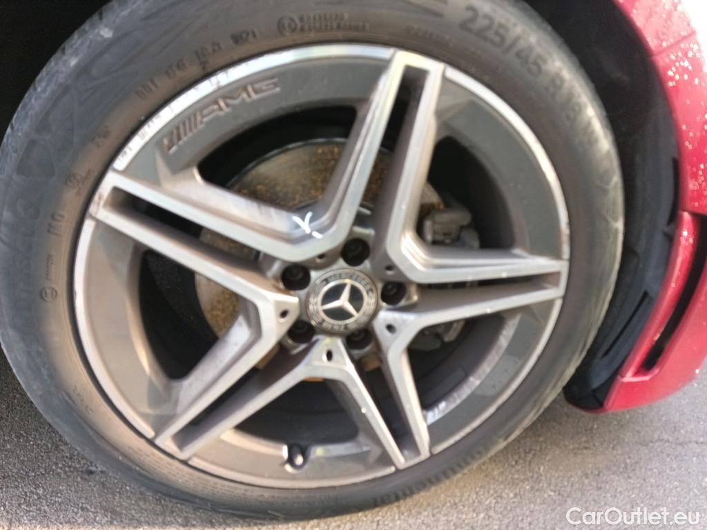  Mercedes  A-Klasse MERCEDES-BENZ Clase A / 2018 / 5P / berlina con portón A 180 d #7