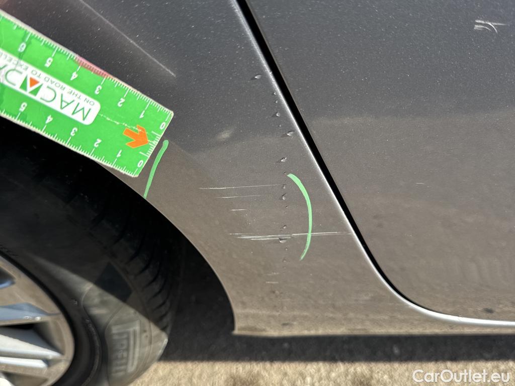  Peugeot  308 PEUGEOT  / 2017 / 5P / familiar SW Allure Pack BlueHDI 130 S&S EAT8 #13