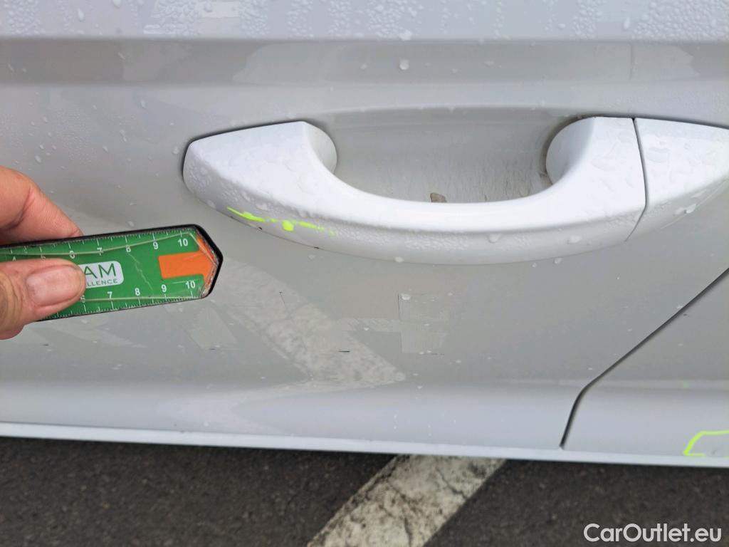  Seat  Ibiza SEAT  / 2017 / 5P / berlina con portón 1.0 MPI 59kW (80CV) Reference Plus(SP) #31