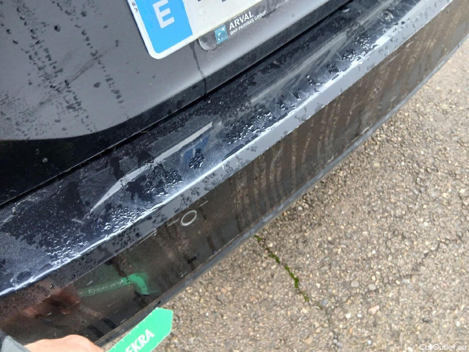  Volkswagen  Passat VOLKSWAGEN  / 2019 / 5P / familiar Variant Business 2.0 TDI 110kW #17