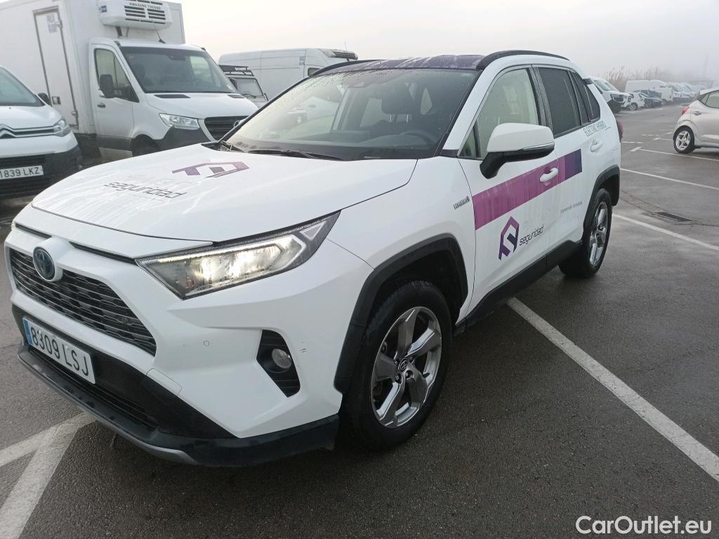  Toyota  RAV4 TOYOTA  / 2018 / 5P / todoterreno 2.5l 220H Advance 4WD #6