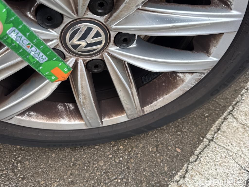  Volkswagen  Golf  VOLKSWAGEN / 2016 / 5P / berlina con portón Last Edition 1.5 TSI EVO 96kW (130CV) (CX) #17