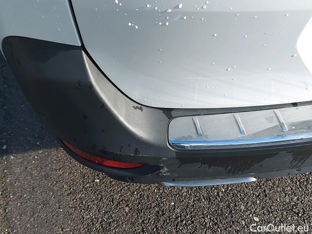  Peugeot  5008 PEUGEOT  / 2020 / 5P / todoterreno 1.5 BlueHDi 96kW S&S GT EAT8 #7