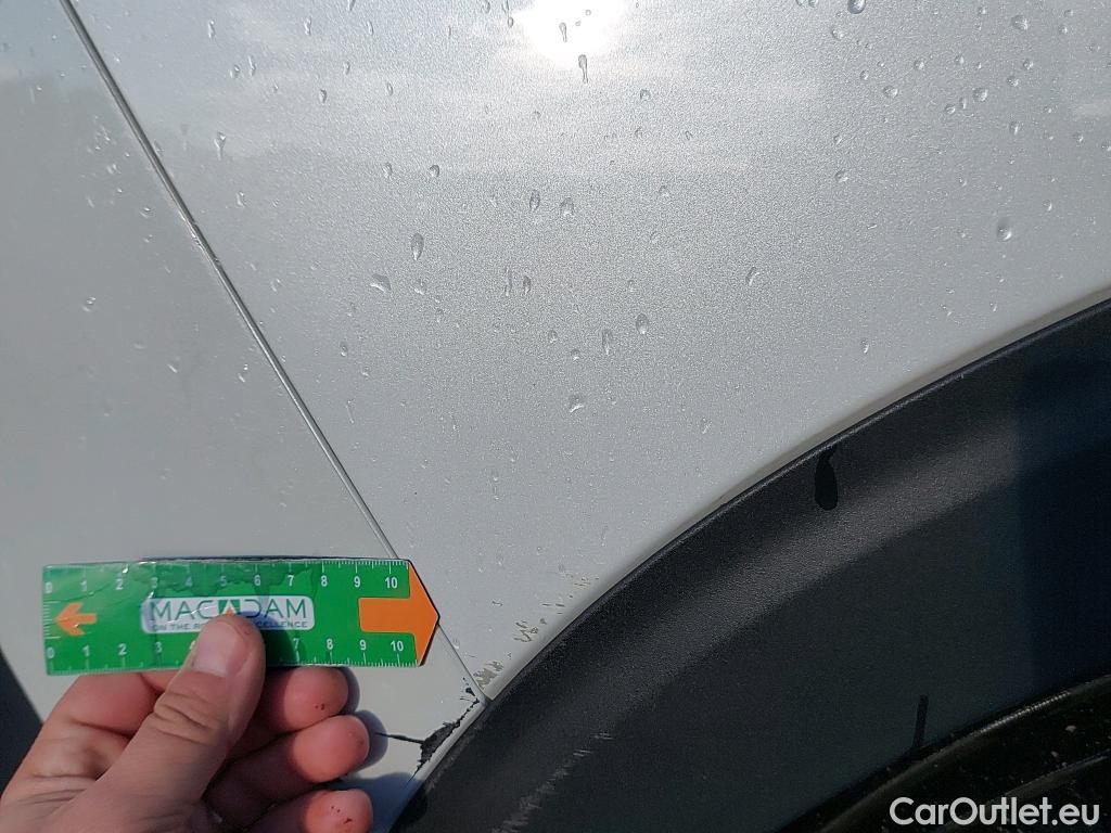  Peugeot  5008 PEUGEOT  / 2020 / 5P / todoterreno 1.5 BlueHDi 96kW S&S GT EAT8 #9