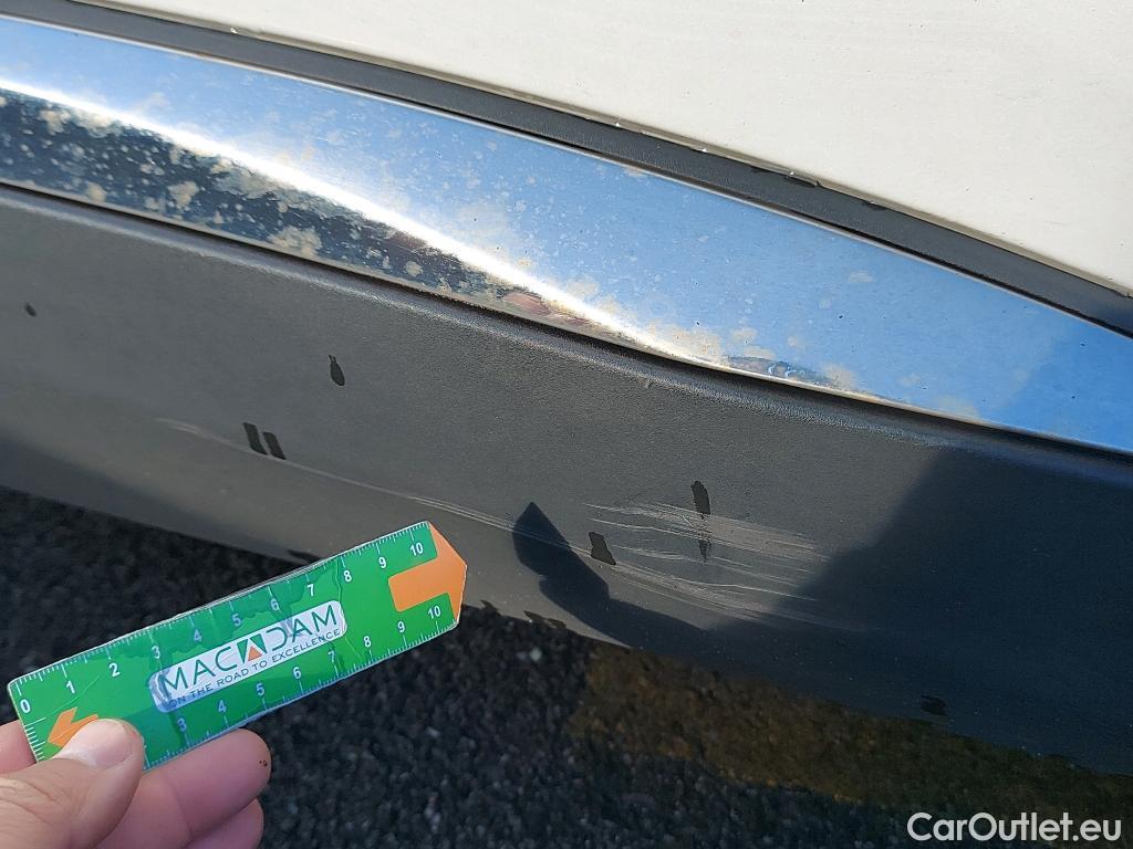  Peugeot  5008 PEUGEOT  / 2020 / 5P / todoterreno 1.5 BlueHDi 96kW S&S GT EAT8 #22