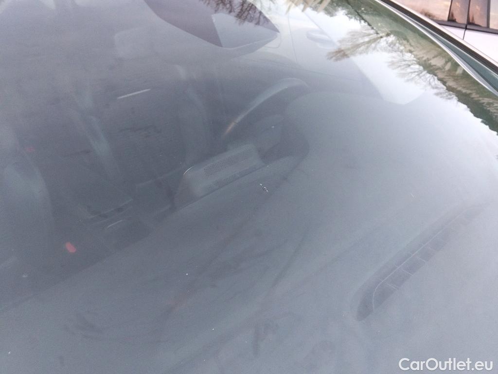  Renault  Scenic RENAULT Scénic / 2016 / 5P / monovolumen compacto Zen Energy dCi 96kW (130CV) #25