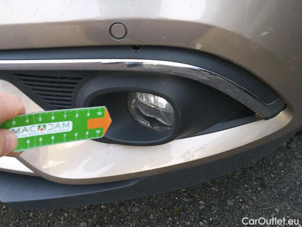  Renault  Scenic RENAULT Scénic / 2016 / 5P / monovolumen compacto Zen Energy dCi 96kW (130CV) #30