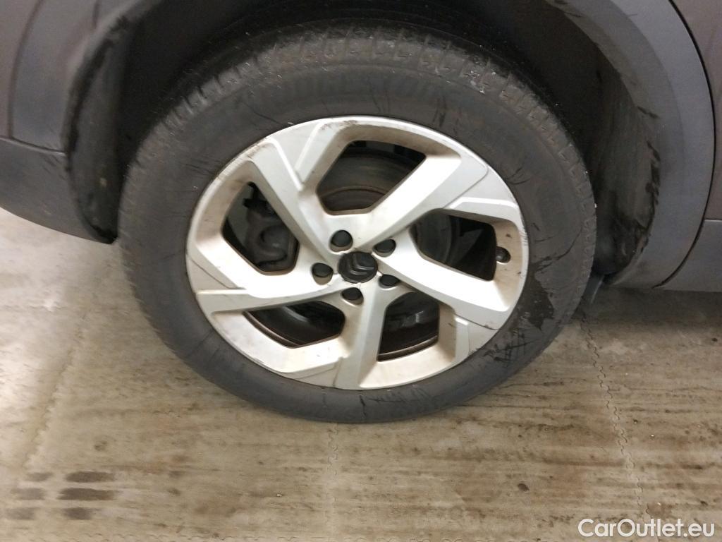  Citroen  C5 CITROEN  Aircross / 2022 / 5P / todoterreno PureTech 96kW (130CV) S&S Feel #17