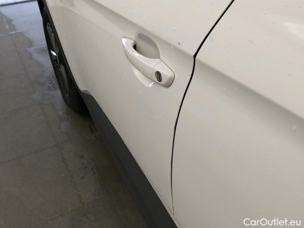  Opel   Grandland X OPEL Grandland / 2021 / 5P / todoterreno 1.5 CDTi Business Edition Auto #3