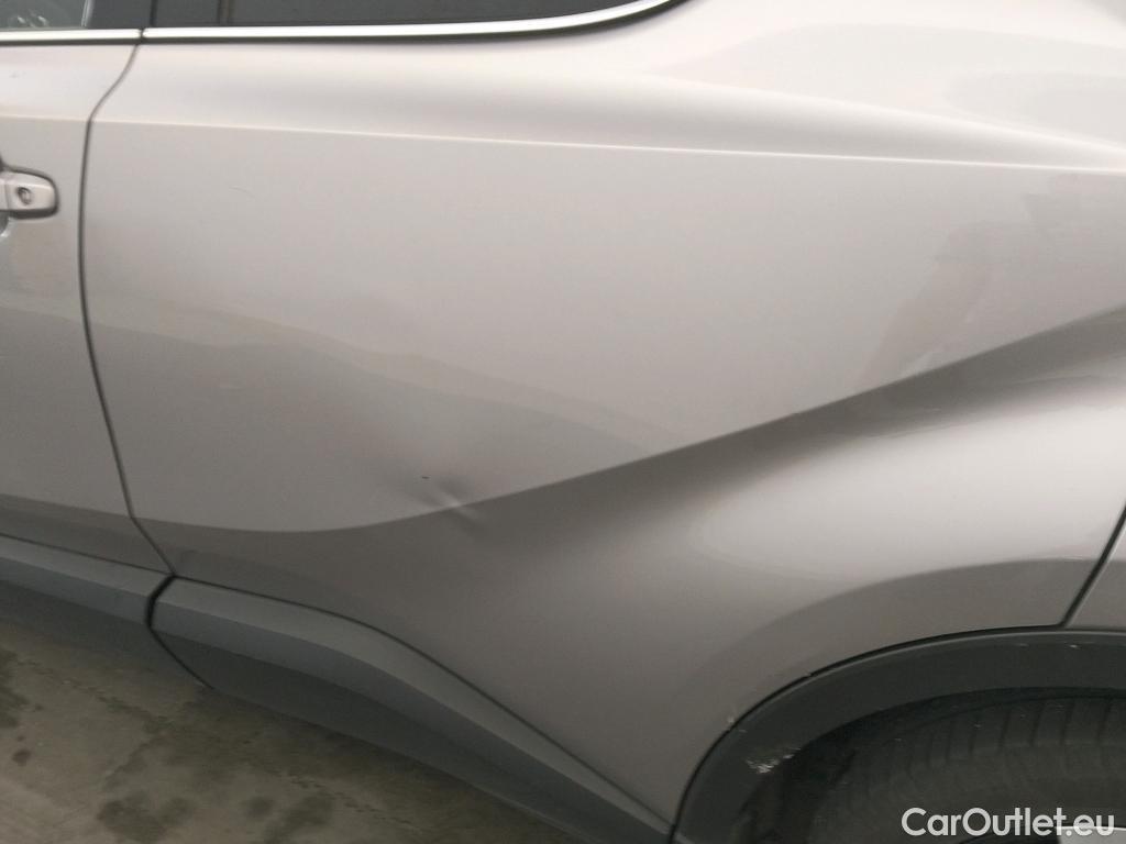  Toyota  C-HR TOYOTA  / 2016 / 5P / todoterreno 1.8 125H Advance (CX) #9