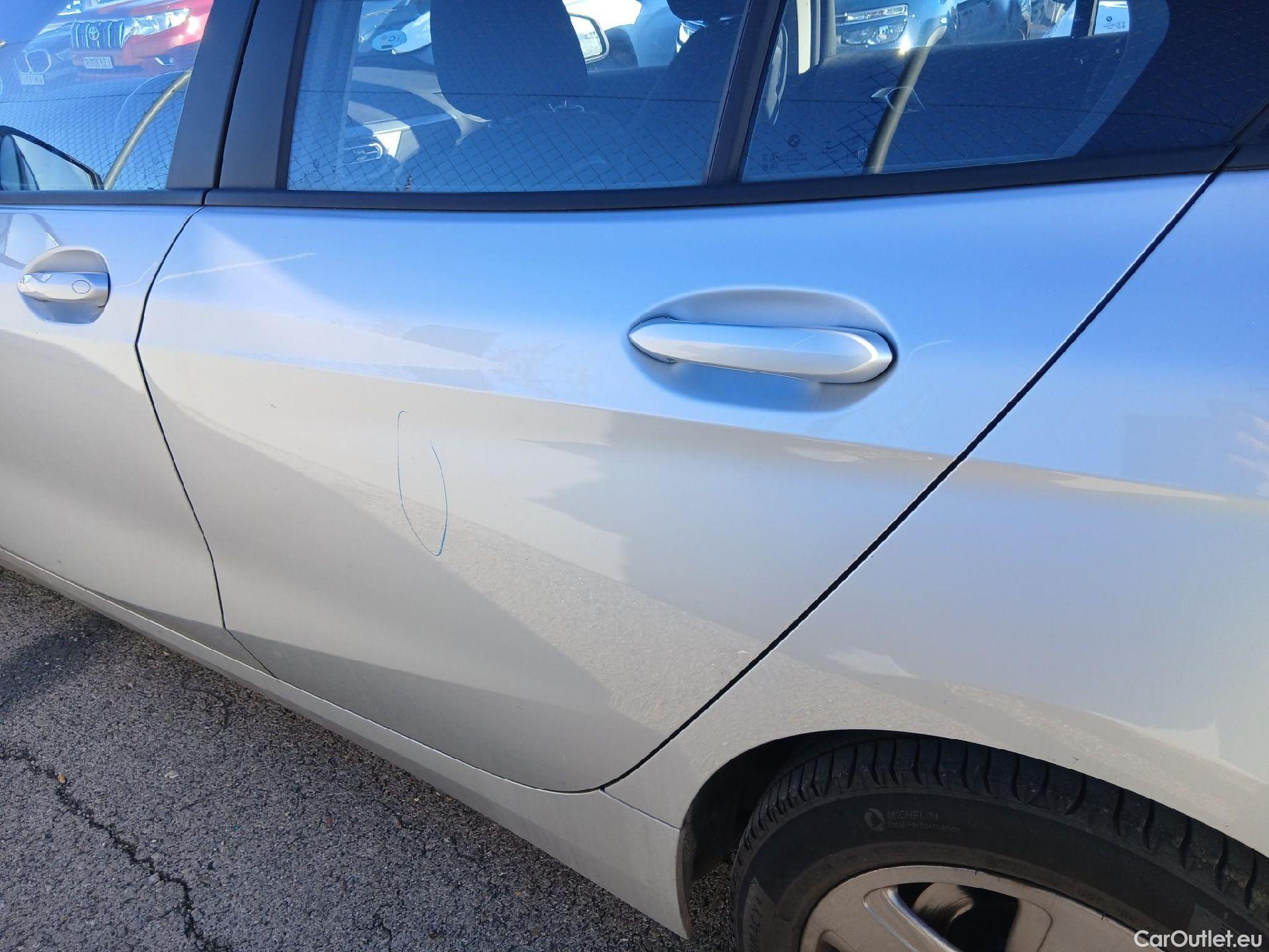  Bmw  Serie 1 BMW  / 2019 / 5P / berlina con portón 116d #7