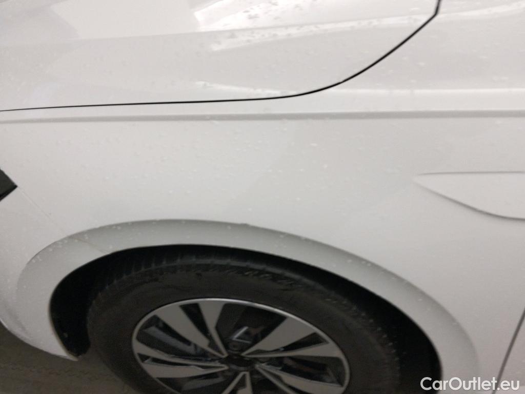  Volkswagen  Polo VOLKSWAGEN  / 2017 / 5P / berlina con portón Advance 1.0 TSI 70kW (95CV) #13