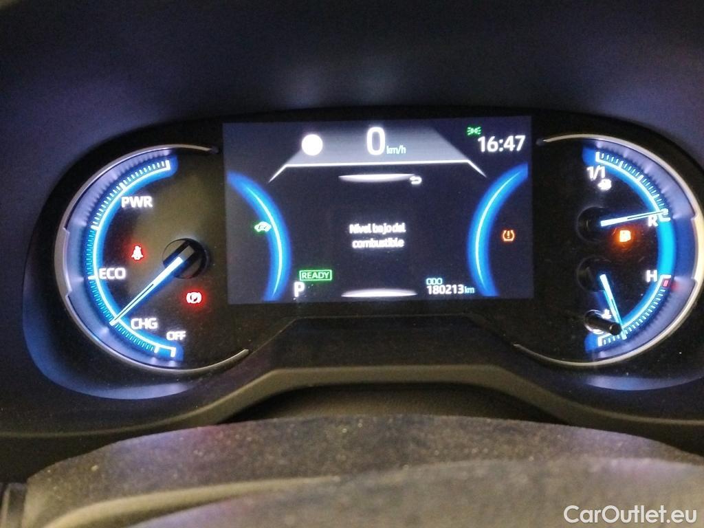  Toyota  RAV4 TOYOTA  / 2018 / 5P / todoterreno 2.5l 220H Advance #5