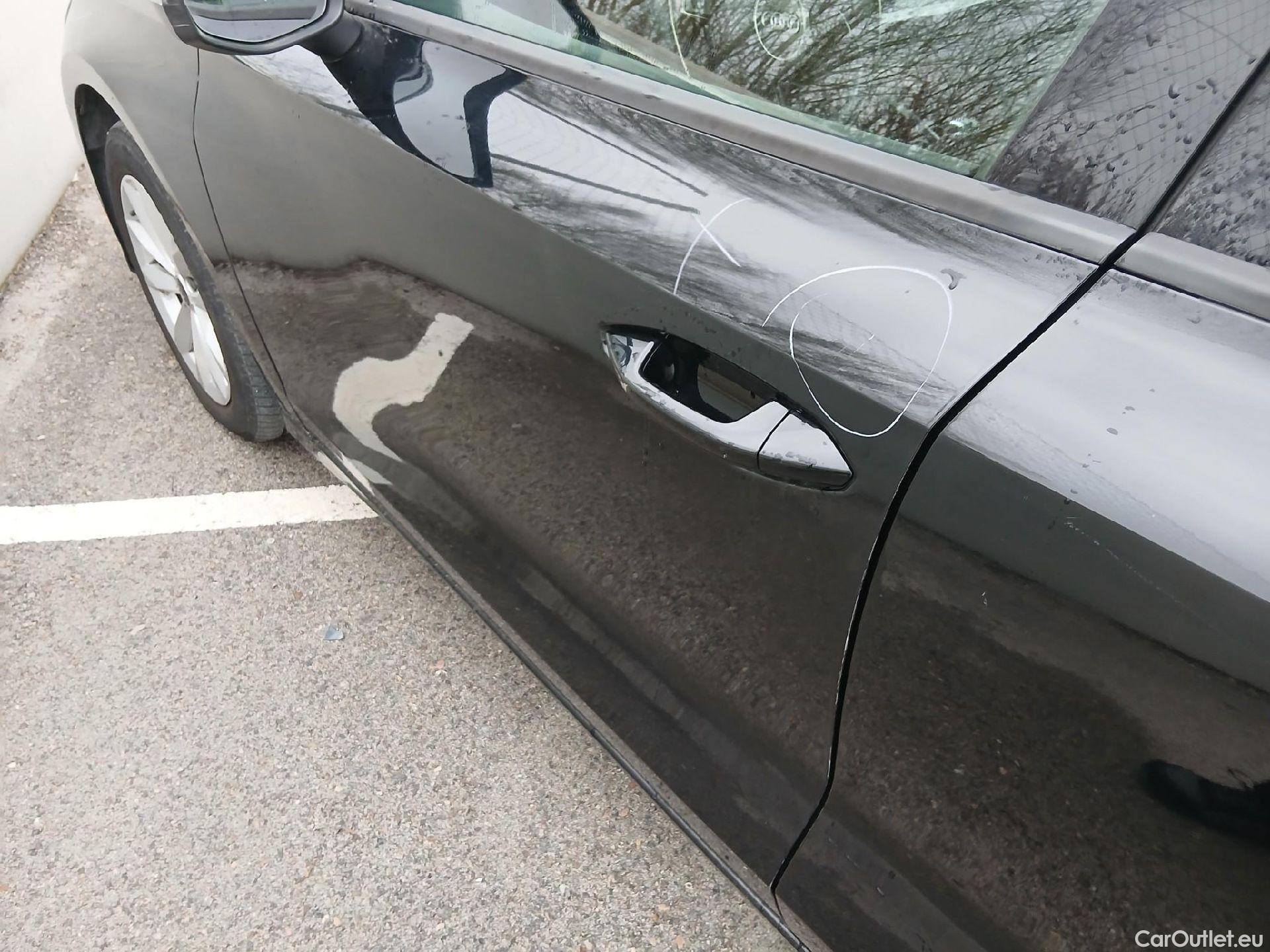  Audi  A3 AUDI  / 2020 / 5P / berlina con portón Sportback 30 TDI 85kW (116CV) #23