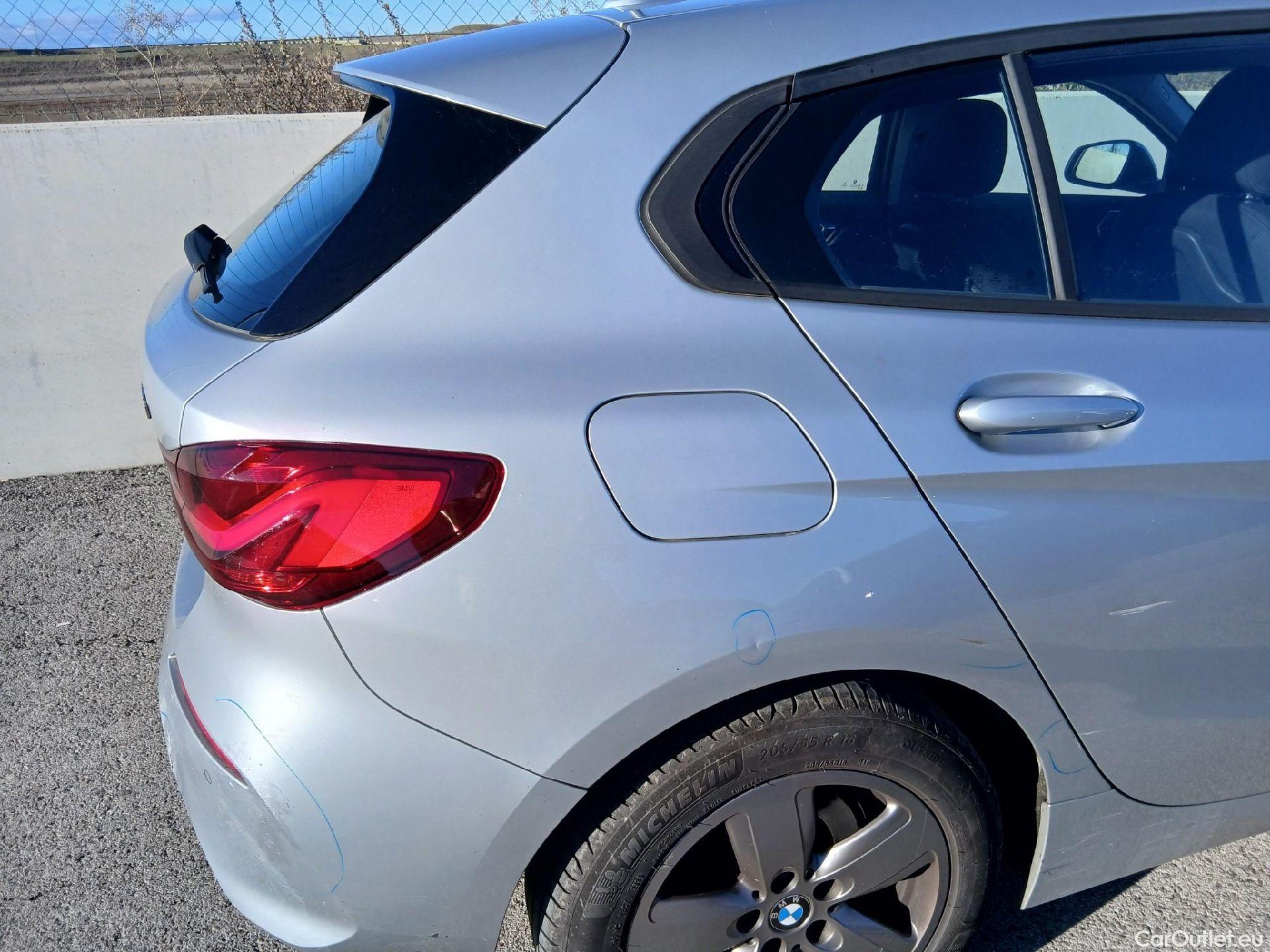  Bmw  Serie 1 BMW  / 2019 / 5P / berlina con portón 116d #19