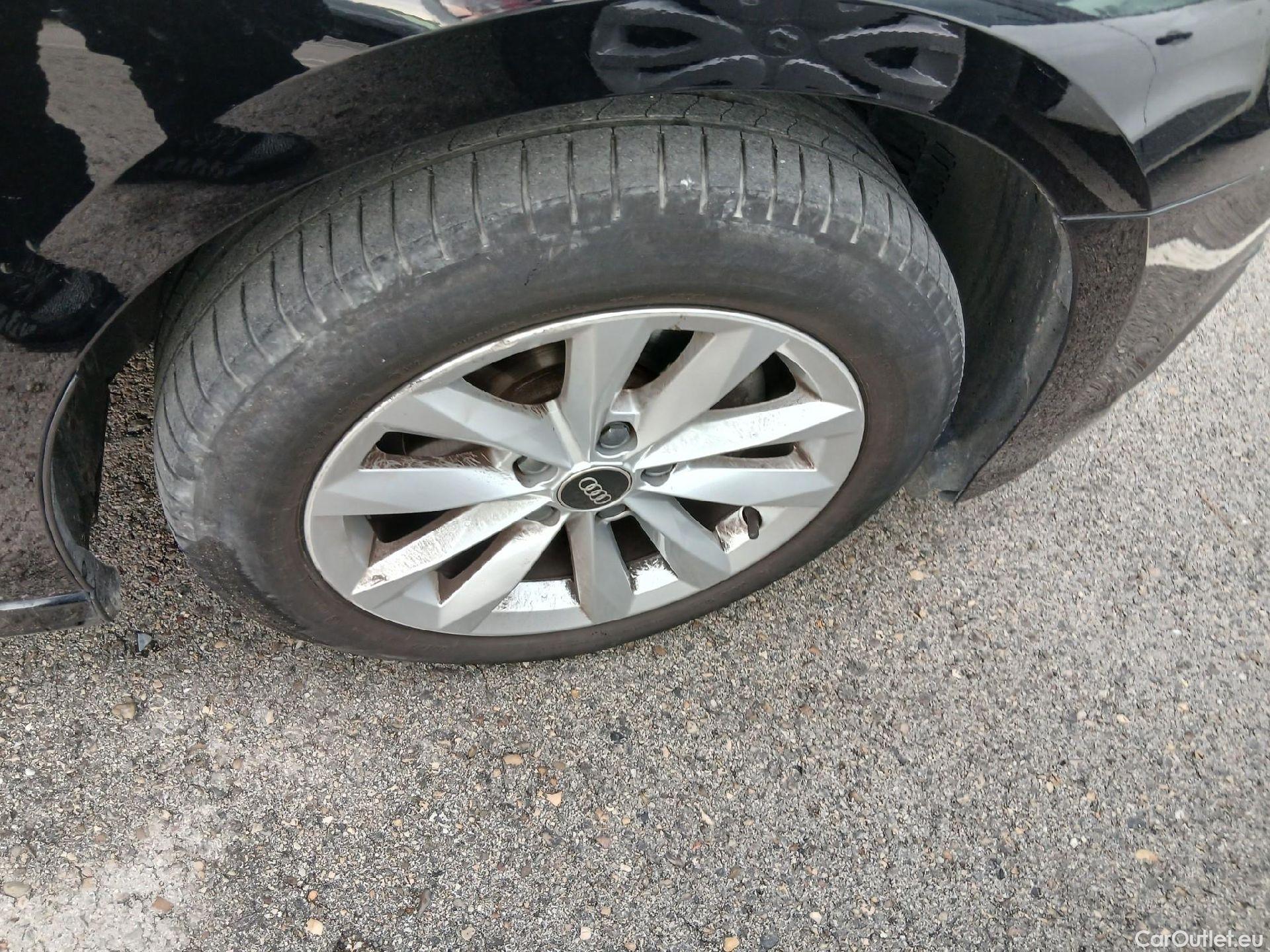  Audi  A3 AUDI  / 2020 / 5P / berlina con portón Sportback 30 TDI 85kW (116CV) #8