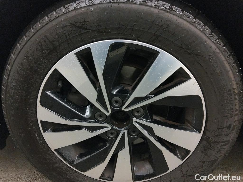  Volkswagen  Polo VOLKSWAGEN  / 2017 / 5P / berlina con portón Advance 1.0 TSI 70kW (95CV) #1