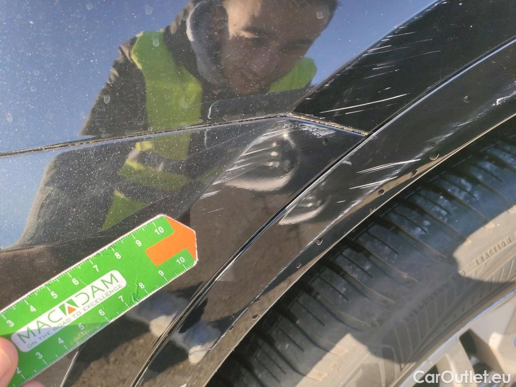  Audi  Q5 AUDI  / 2016 / 5P / todoterreno Design 35 TDI 120kW S tronic (AC) #16