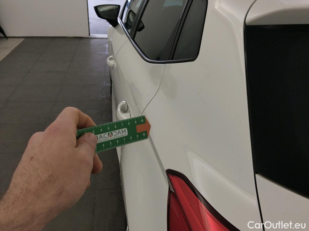  Seat  Ibiza SEAT  / 2017 / 5P / berlina con portón 1.0 MPI 59kW (80CV) Reference Plus(SP) #5