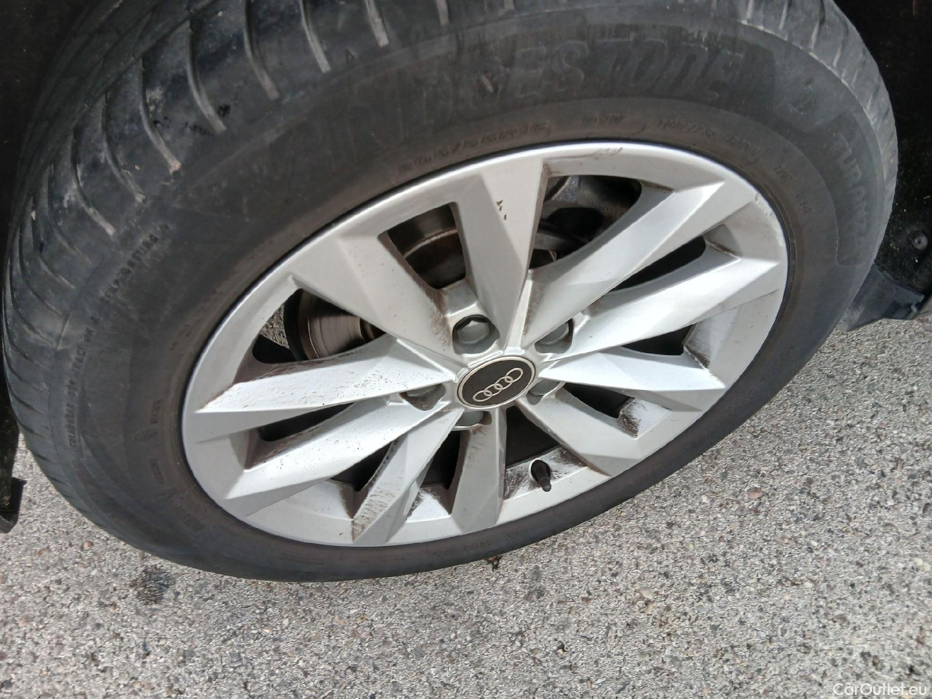  Audi  A3 AUDI  / 2020 / 5P / berlina con portón Sportback 30 TDI 85kW (116CV) #7