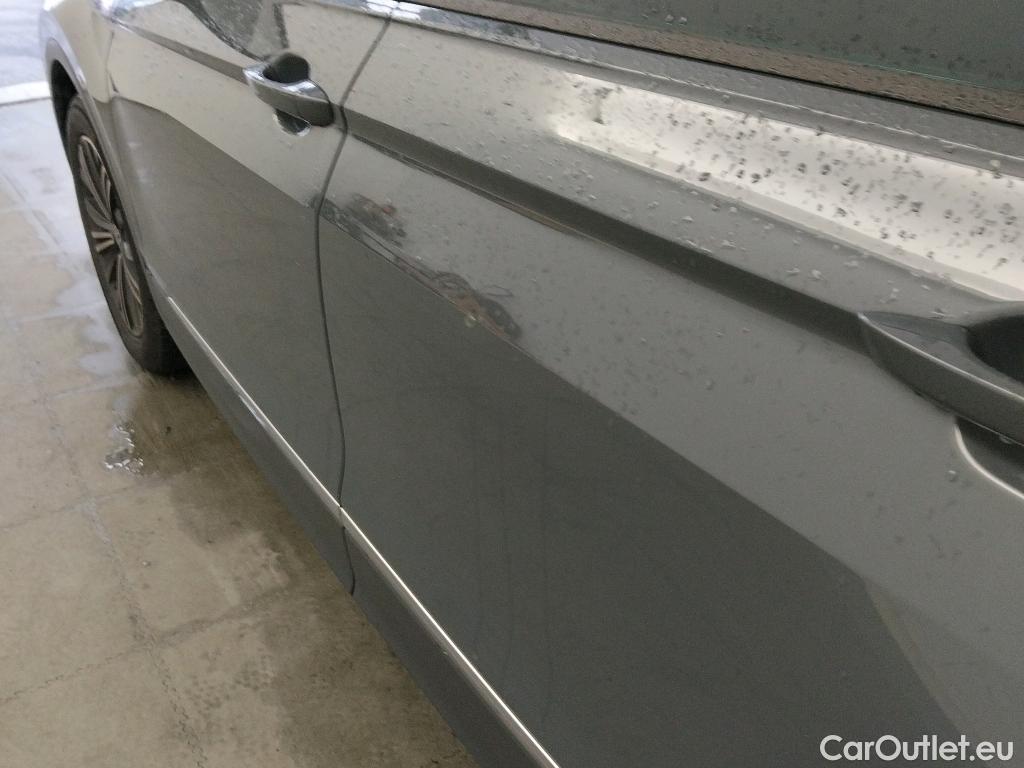  Volkswagen  Tiguan VOLKSWAGEN  / 2020 / 5P / todoterreno Life 2.0 TDI 110kW (150CV) DSG #5