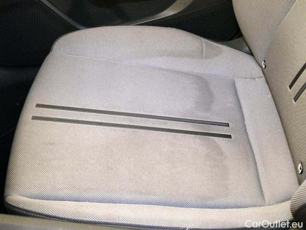  Seat  Leon SEAT Nuevo León / 2020 / 5P / familiar SP 2.0 TDI 85kW Style Go(SP) #9