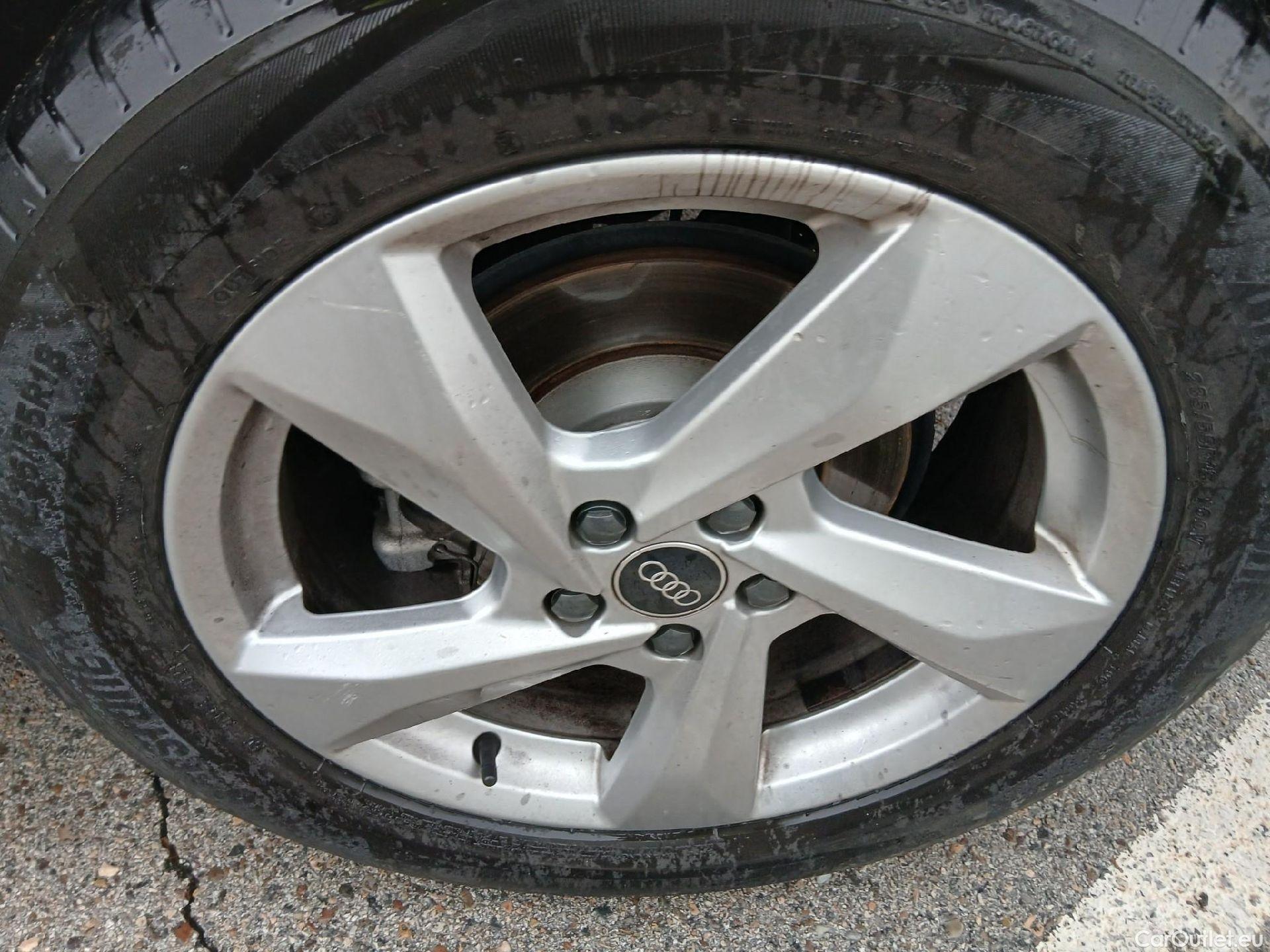  Audi  Q3 AUDI  / 2018 / 5P / todoterreno Advanced 35 TDI 110kW (150CV) S tronic (AC5) #3