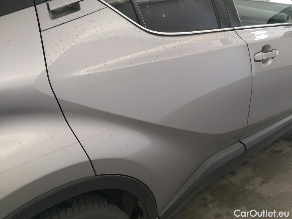  Toyota  C-HR TOYOTA  / 2016 / 5P / todoterreno 1.8 125H Advance (CX) #17