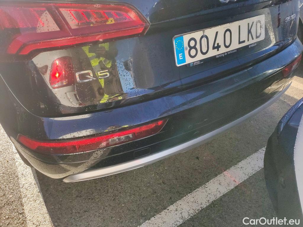  Audi  Q5 AUDI  / 2016 / 5P / todoterreno Design 35 TDI 120kW S tronic (AC) #17