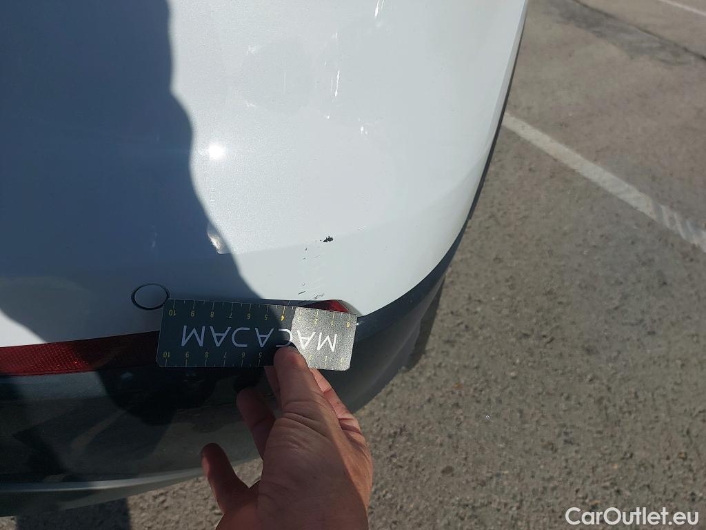  Audi  Q2 AUDI  / 2016 / 5P / todoterreno Design 30 TFSI 85kW (116CV) #4