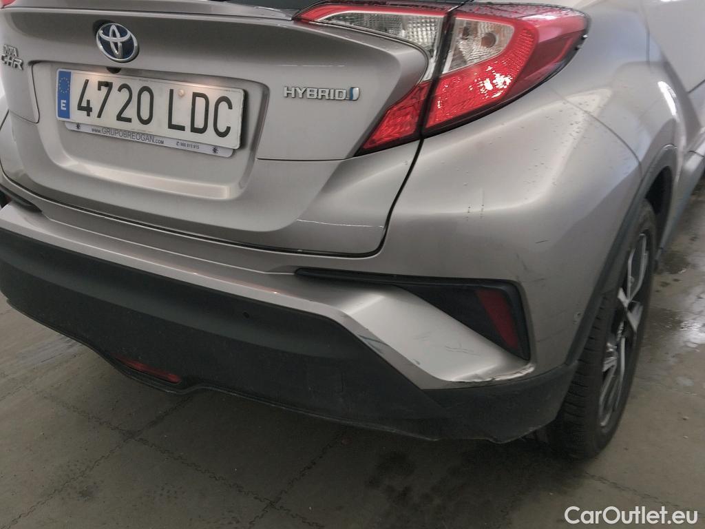  Toyota  C-HR TOYOTA  / 2016 / 5P / todoterreno 1.8 125H Advance (CX) #13
