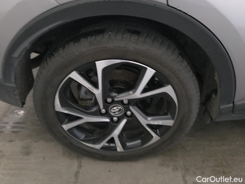  Toyota  C-HR TOYOTA  / 2016 / 5P / todoterreno 1.8 125H Advance (CX) #3