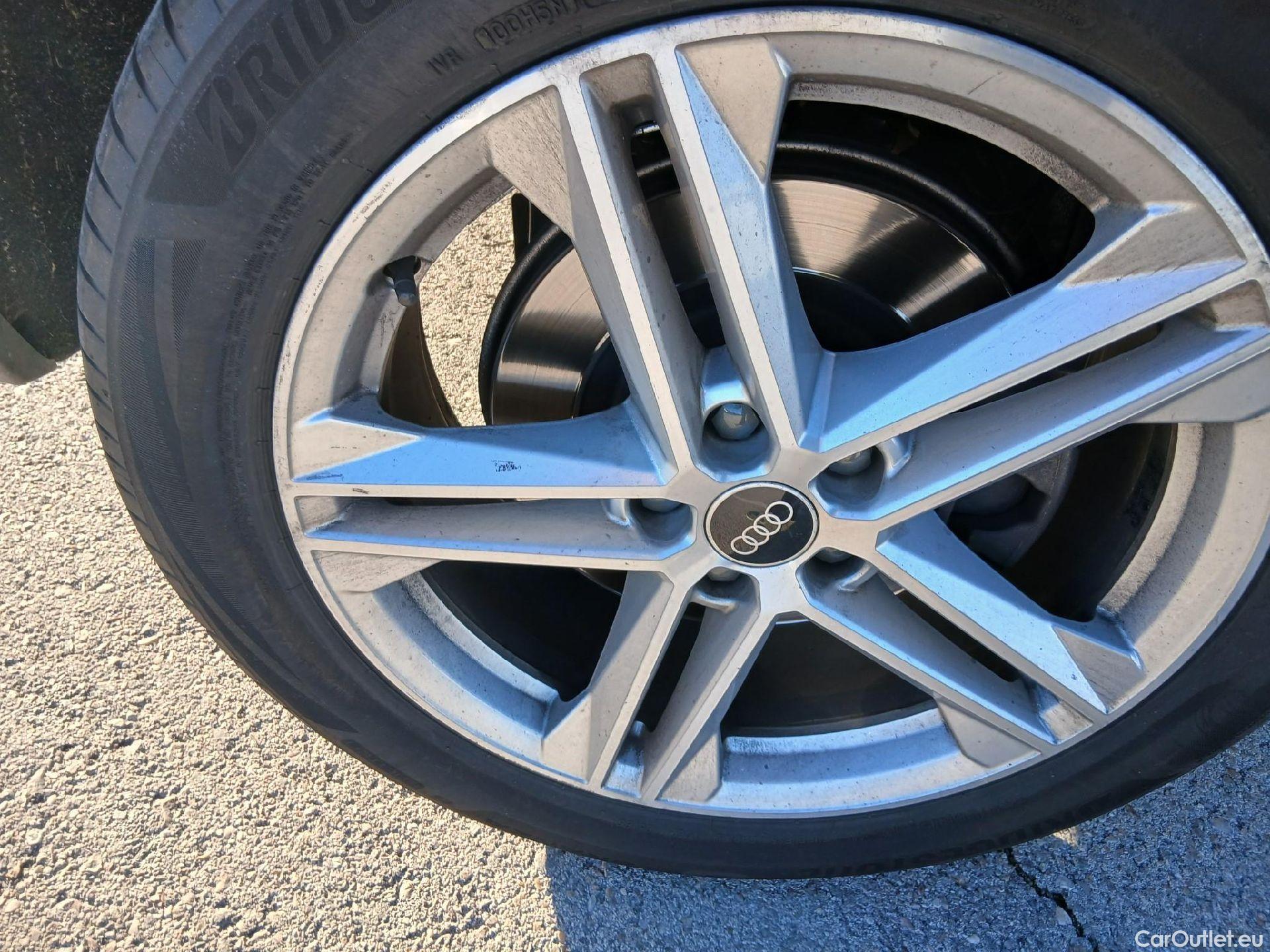  Audi  Q5 AUDI  SPORTBACK / 2020 / 5P / todoterreno S line 40 TDI 150kW quattro-ultra #3