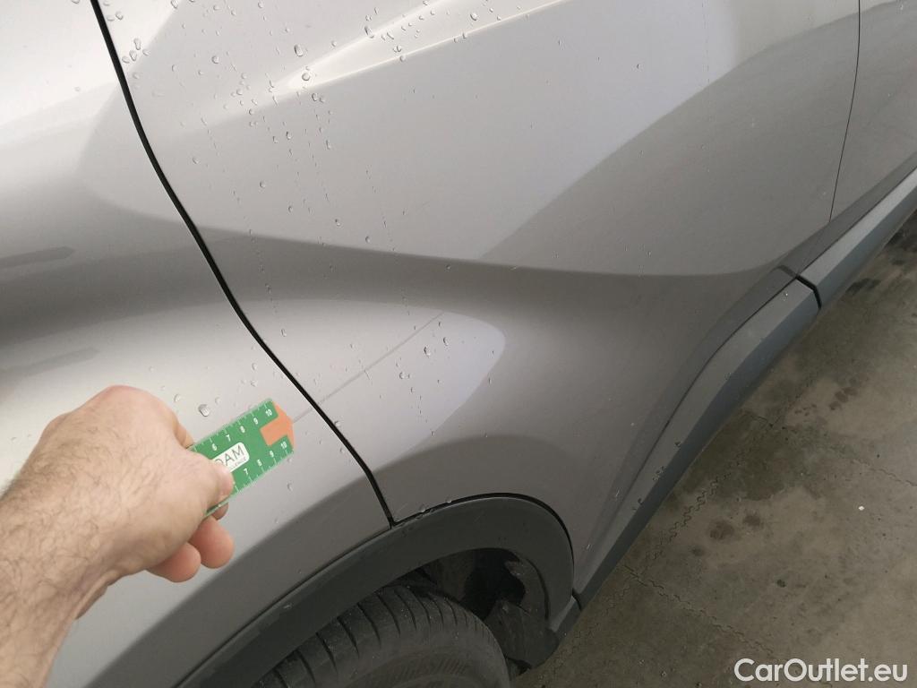  Toyota  C-HR TOYOTA  / 2016 / 5P / todoterreno 1.8 125H Advance (CX) #18