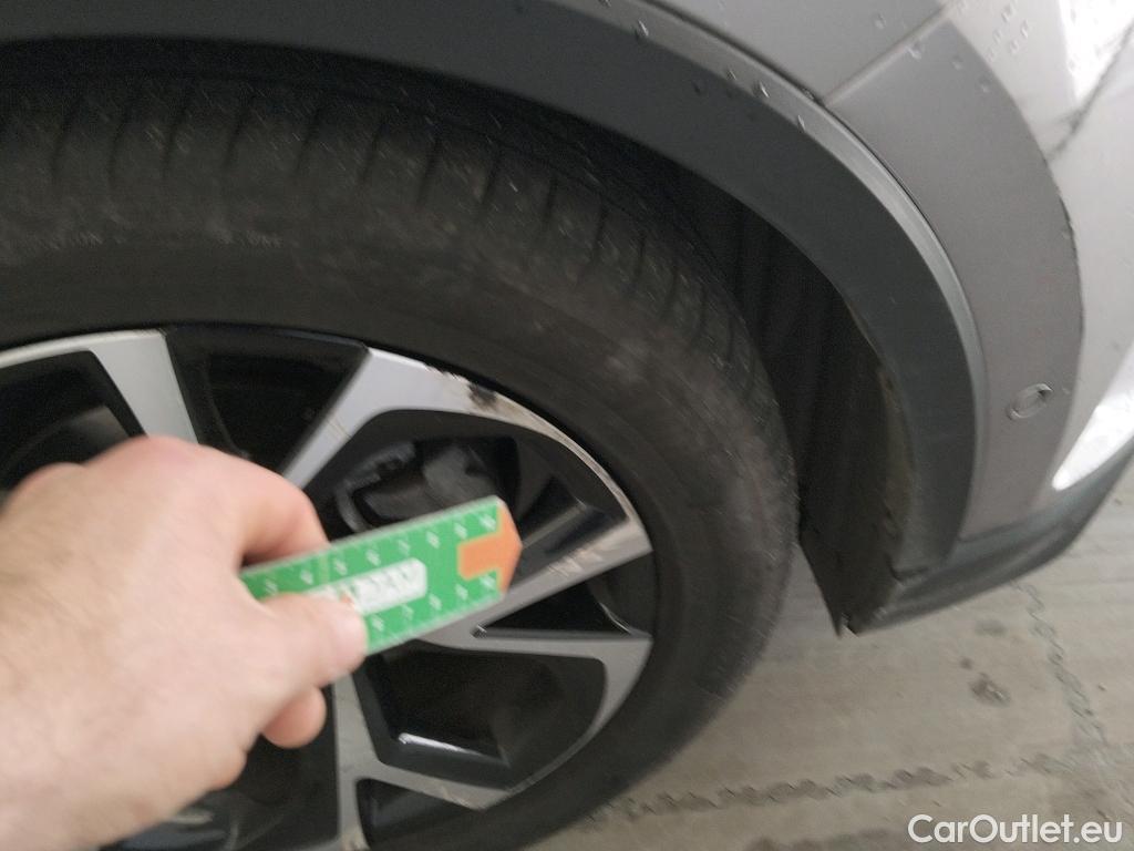  Toyota  C-HR TOYOTA  / 2016 / 5P / todoterreno 1.8 125H Advance (CX) #6