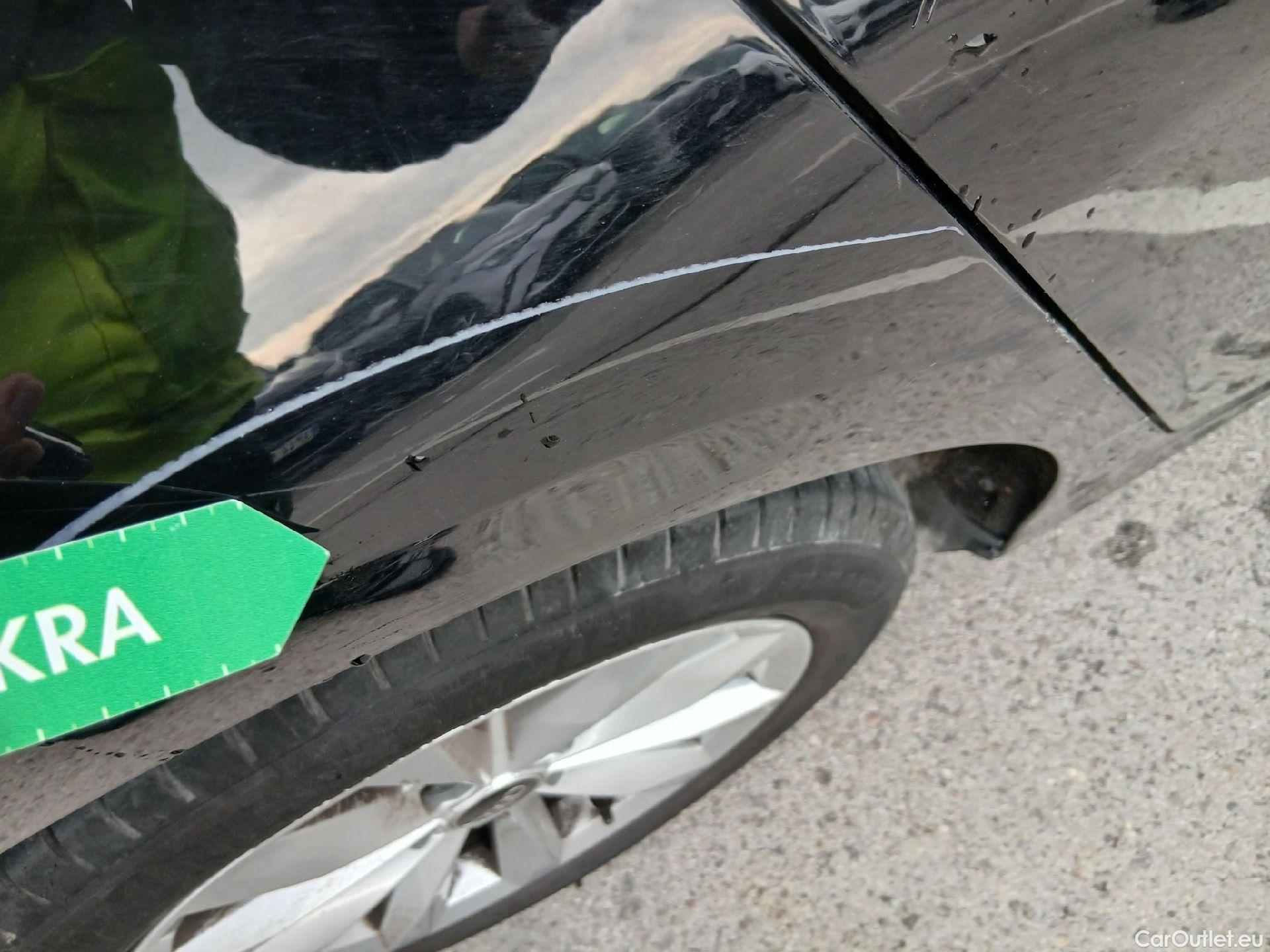  Audi  A3 AUDI  / 2020 / 5P / berlina con portón Sportback 30 TDI 85kW (116CV) #33