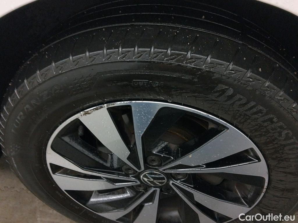  Volkswagen  Polo VOLKSWAGEN  / 2017 / 5P / berlina con portón Advance 1.0 TSI 70kW (95CV) #5