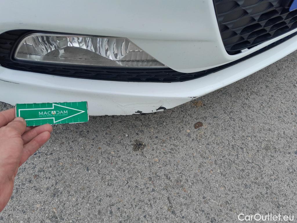  Hyundai  i20 HYUNDAI  5p 2G berlina con portón 1.4 CRDi Klass #24