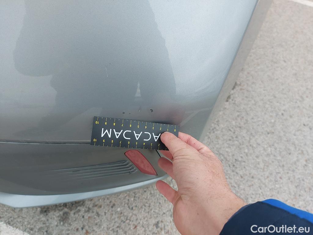  Hyundai   Ioniq HYUNDAI / 2019 / 5P / berlina con portón 1.6 GDI HEV Klass DCT #12