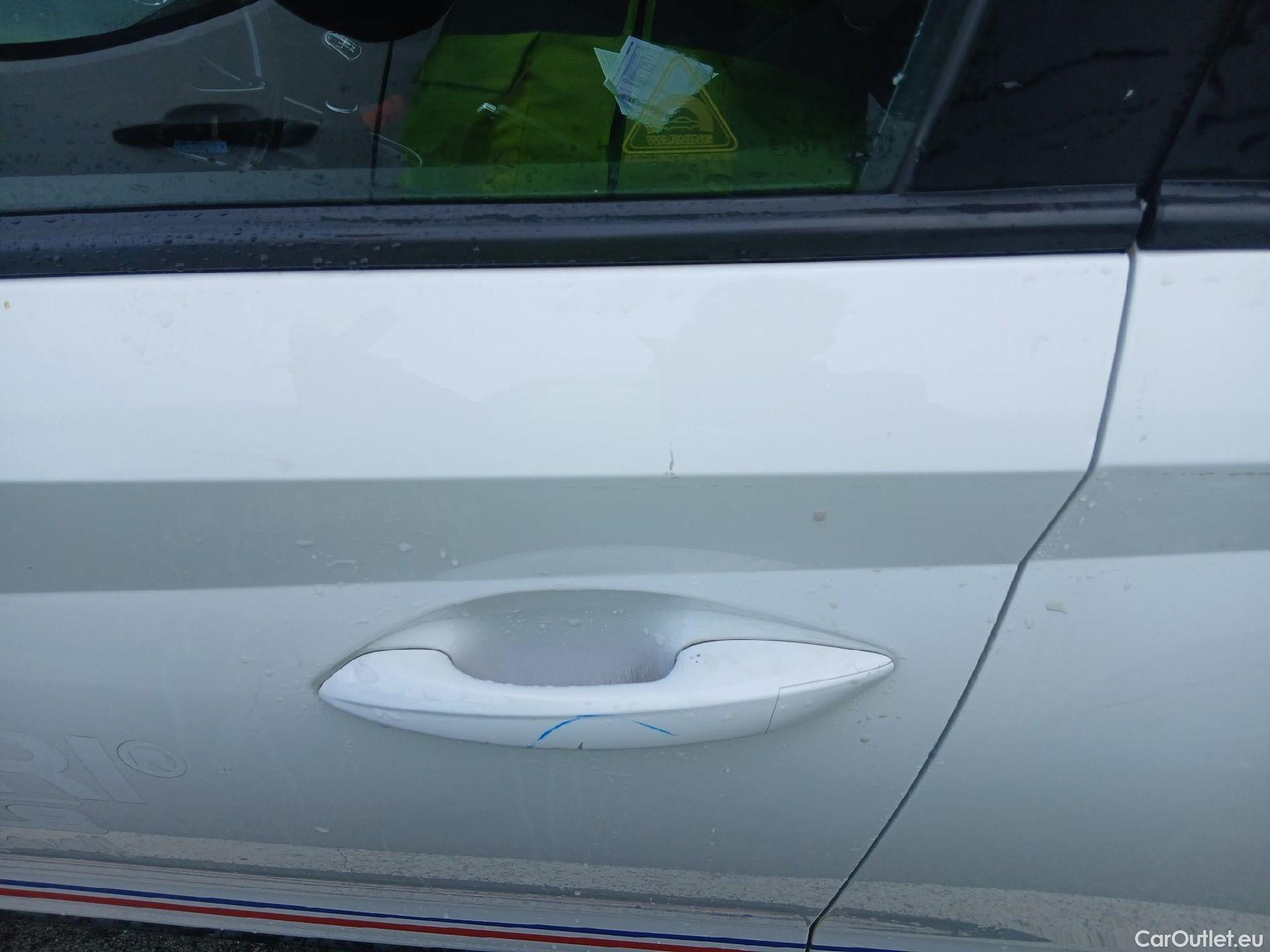  Hyundai  Bayon HYUNDAI  / 2021 / 5P / todoterreno 1.0 TGDI 74kW (100CV) Maxx #27