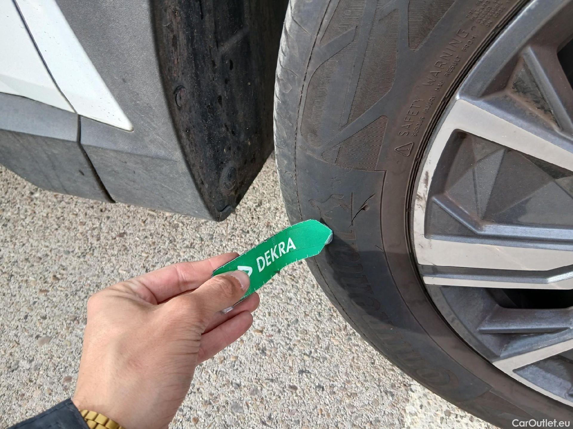  Hyundai  Tucson HYUNDAI  / 2020 / 5P / todoterreno 1.6 CRDI 100kW (136CV) 48V Maxx DCT #4