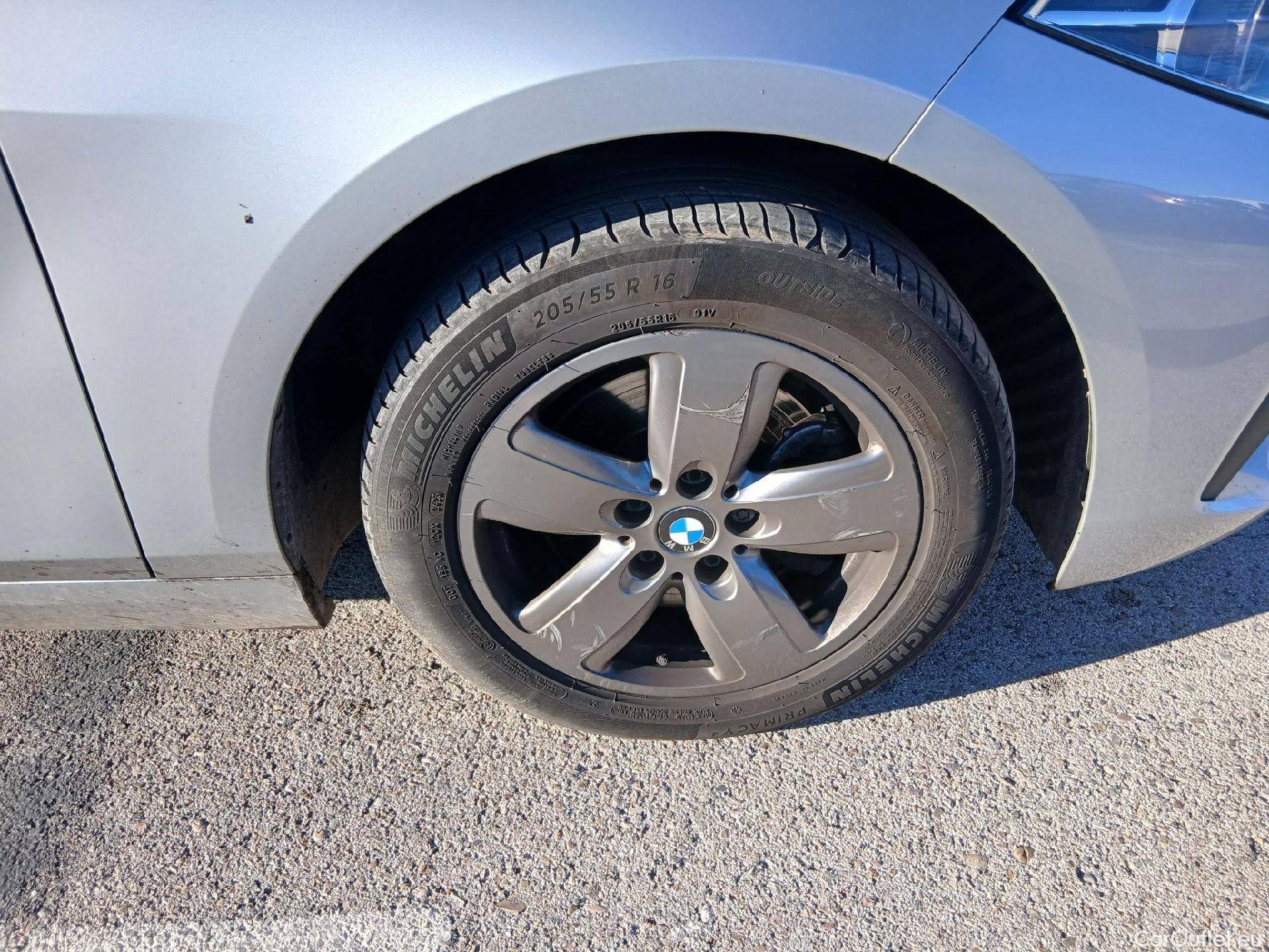  Bmw  Serie 1 BMW  / 2019 / 5P / berlina con portón 116d #31