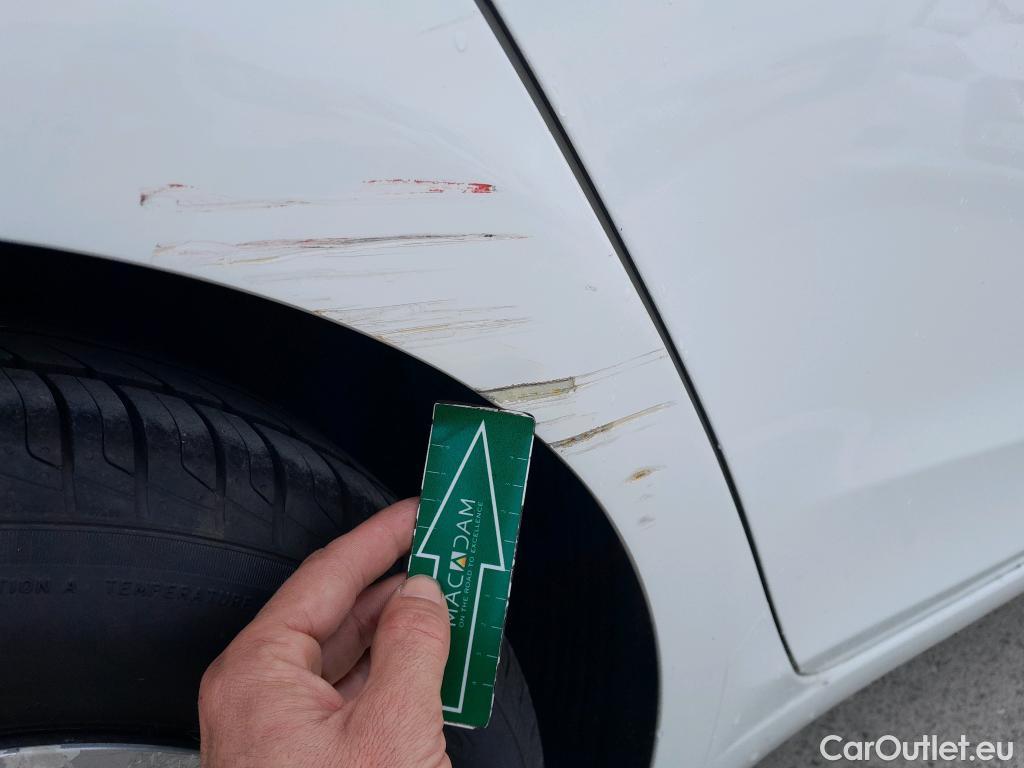  Hyundai  i20 HYUNDAI  5p 2G berlina con portón 1.4 CRDi Klass #16