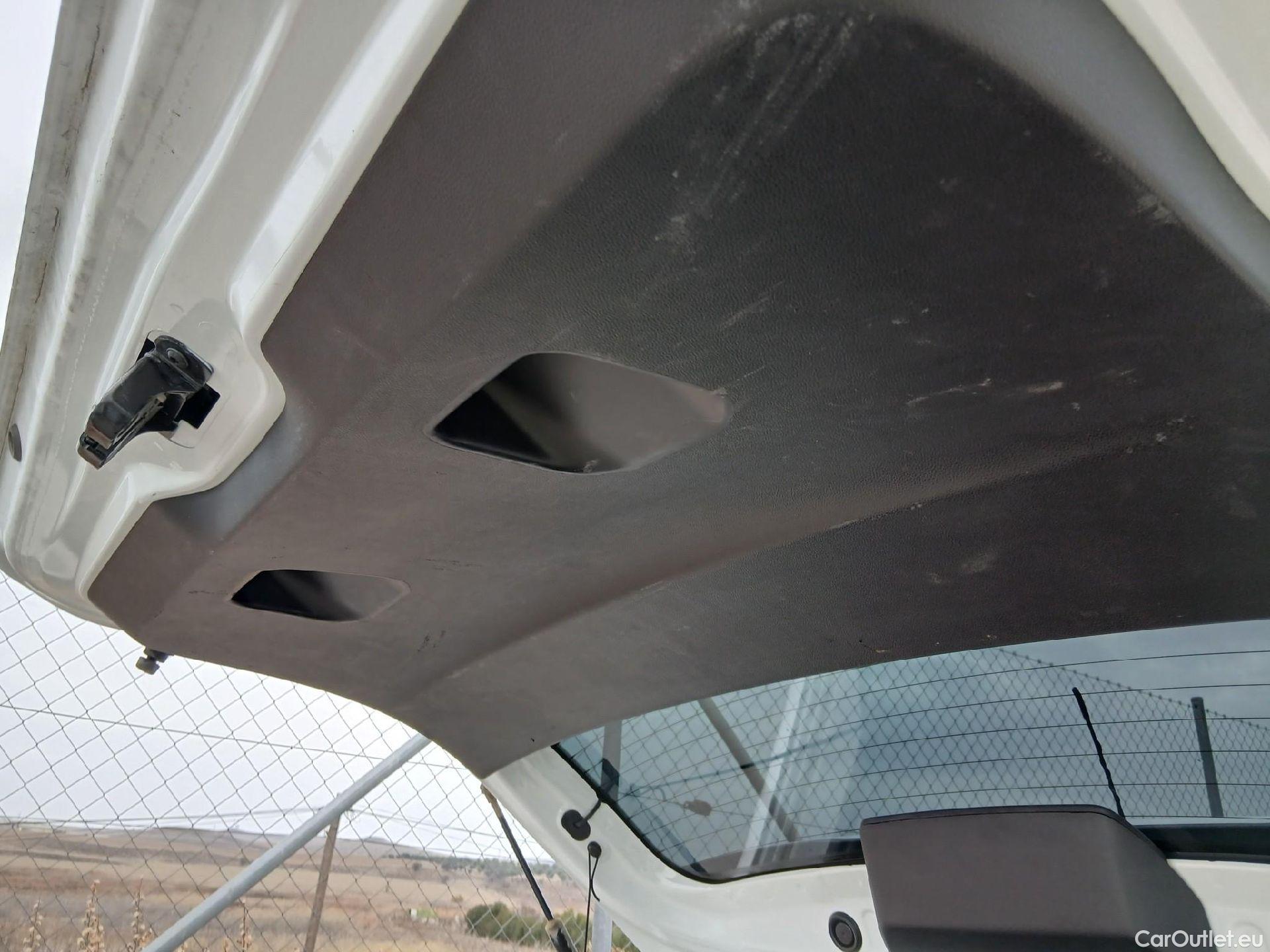  Dacia  Duster DACIA  / 2018 / 5P / todoterreno Comfort TCE 74kW(100CV) ECO-G 4X2 #17