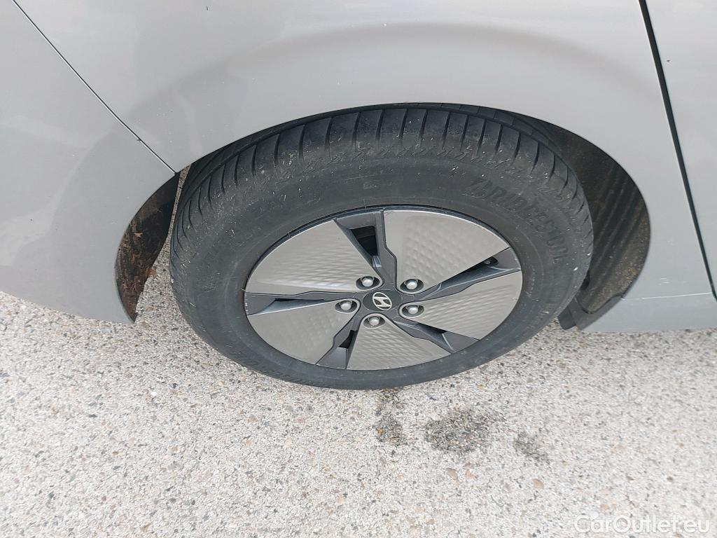  Hyundai   Ioniq HYUNDAI / 2019 / 5P / berlina con portón 1.6 GDI HEV Klass DCT #19